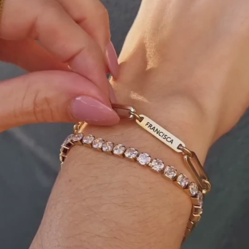 Bracelet Eléanor personnalisé – 3 plaques gravées