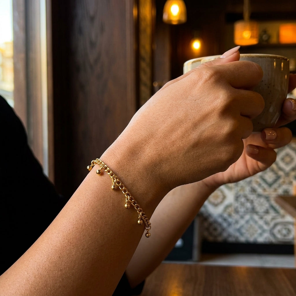 Duo collier & chevillère – Fines chaînes à petits poids dorés